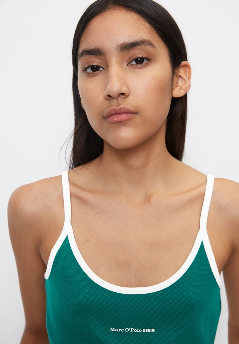 Marc O'Polo DENIM SPAGHETTITRÄGER MIT STRUKTUR AUS ORGANIC C - Bluse - Green 4 Marc O'Polo DENIM SPAGHETTITRÄGER MIT STRUKTUR AUS ORGANIC C - Bluse - Green – Bild 4