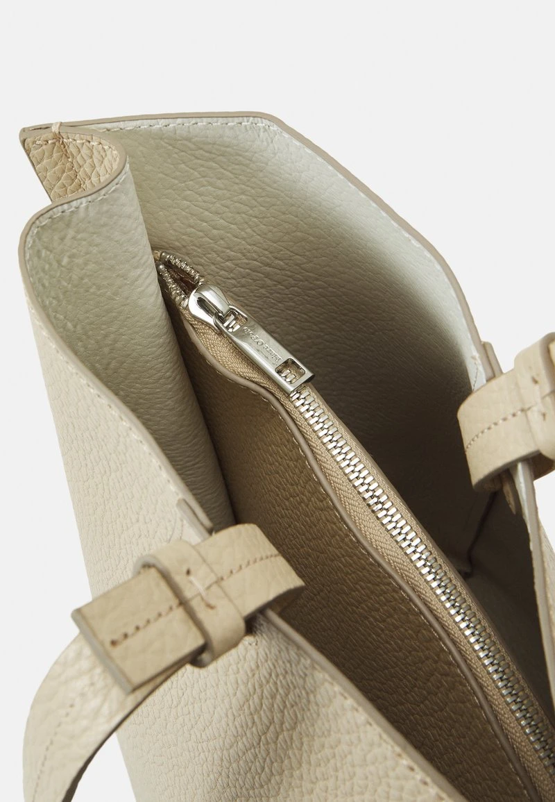 Marc O'Polo BINJA - Shopping Bag - Frosty Sand 4 Marc O'Polo BINJA - Shopping Bag - Frosty Sand – Bild 4