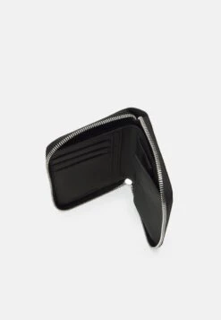 Marc O'Polo MOD. ELLIS - Geldbörse - Black 8 Marc O'Polo MOD. ELLIS - Geldbörse - Black -Mode Familie 11705b66882e49a9968114426cdf6582