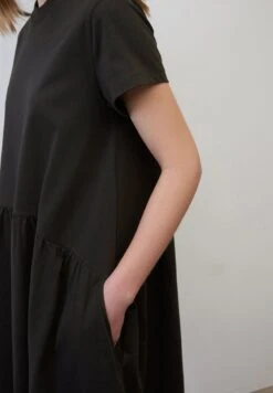 Marc O'Polo DENIM STIL LOOSE - Jerseykleid - Black 8 Marc O'Polo DENIM STIL LOOSE - Jerseykleid - Black -Mode Familie 162bc57180be443787ccc4b669fd59f0