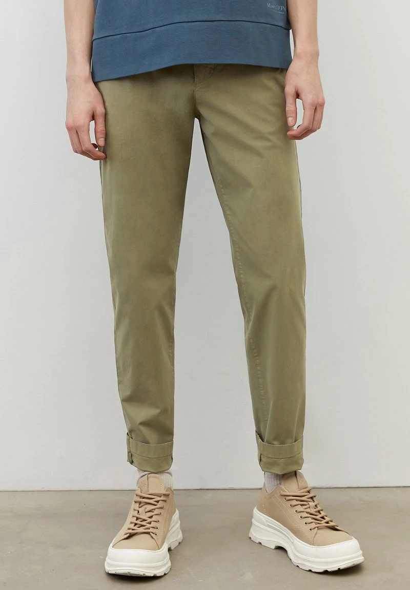 Marc O'Polo OSBY FLAPS - Stoffhose - Olive 2 Marc O'Polo OSBY FLAPS - Stoffhose - Olive – Bild 2