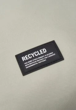 Marc O'Polo EMMA - Handtasche - Hazy Mint -Mode Familie 1ac6c2c3be864aa4819bff037280aee5