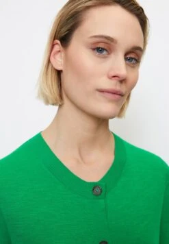 Marc O'Polo REGULAR AUS SLUB - Strickjacke - Vivid Green 9 Marc O'Polo REGULAR AUS SLUB - Strickjacke - Vivid Green -Mode Familie 1d3824516d3e490384897622d0e032a4