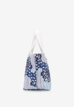 Marc O'Polo MIT FLORALEM ALLOVER-PRINT - Shopping Bag - M Indigo Flower 11 Marc O'Polo MIT FLORALEM ALLOVER-PRINT - Shopping Bag - M Indigo Flower -Mode Familie 1e02a287ebd34bb2bcd39624cd9b4f3a