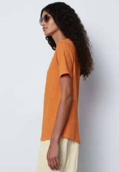 Marc O'Polo V-NECK REGULAR - T-Shirt Basic - Marigold Orange 9 Marc O'Polo V-NECK REGULAR - T-Shirt Basic - Marigold Orange -Mode Familie 2044280ad6934b01b8c1af5d76e4789c