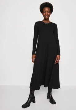Marc O'Polo DRESS - Jerseykleid - Black 9 Marc O'Polo DRESS - Jerseykleid - Black -Mode Familie 21b13d6bc9144096b88b689891e07824