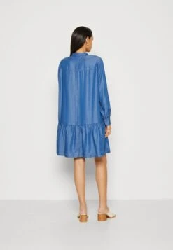 Marc O'Polo DRESS SHORT STYLE GATHERING - Jeanskleid - Washed Mid Blue 8 Marc O'Polo DRESS SHORT STYLE GATHERING - Jeanskleid - Washed Mid Blue -Mode Familie 235b6cd75fae45e7b63e5eba8e671cb5