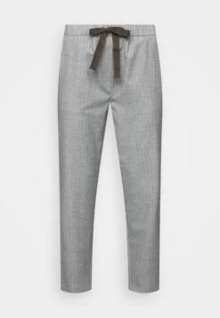 Marc O'Polo PANTS JOGGING STYLE TAPERED LEG FRENCH POCKETS CROPPED - Jogginghose - Multi 10 Marc O'Polo PANTS JOGGING STYLE TAPERED LEG FRENCH POCKETS CROPPED - Jogginghose - Multi -Mode Familie 236732842d904a72b2ac6fba2d7c1695