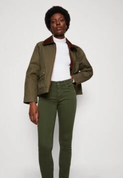 Marc O'Polo 5 POCKET MID WAIST SLIM LEG REGULAR LENGTH - Stoffhose - Wild Olive 9 Marc O'Polo 5 POCKET MID WAIST SLIM LEG REGULAR LENGTH - Stoffhose - Wild Olive -Mode Familie 258da917fd7c415d8075f14ec618cacd