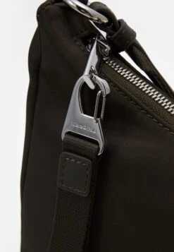 Marc O'Polo AGNES - Umhängetasche - Olive Green 9 Marc O'Polo AGNES - Umhängetasche - Olive Green -Mode Familie 2b735ca1a0b245de819a710ac38e6c12