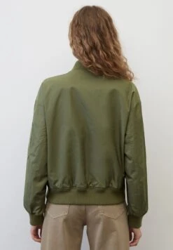 Marc O'Polo IM STIL REGULAR - Bomberjacke - Wild Olive -Mode Familie 2cb9fded9b134f3bbfa207fcd6b2cedc