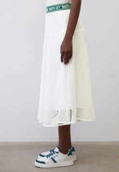 Marc O'Polo DENIM WADENLANGER MIT LOGO-GUMMI-BUND - A-Linien-Rock - Scandinavian White 10 Marc O'Polo DENIM WADENLANGER MIT LOGO-GUMMI-BUND - A-Linien-Rock - Scandinavian White -Mode Familie 2cd0786f3f114db9b322ae027c363b93