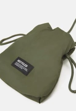 Marc O'Polo KIRSTI - Umhängetasche - Wild Olive 9 Marc O'Polo KIRSTI - Umhängetasche - Wild Olive -Mode Familie 306292f0f58648a3946ab29a3823b6a0