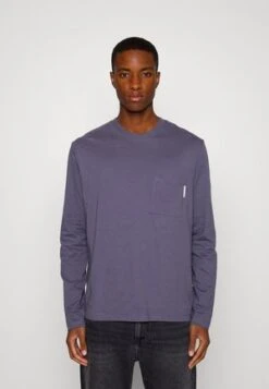 Marc O'Polo DENIM LONG SLEEVE CHEST POCKET - Langarmshirt - Black -Mode Familie 30eedfbc2edc4a22aaddaa665ee026d2 2