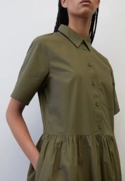 Marc O'Polo DENIM REGULAR AUS SOFT GEWEBTER BAUM - Blusenkleid - Dakota Shadow 8 Marc O'Polo DENIM REGULAR AUS SOFT GEWEBTER BAUM - Blusenkleid - Dakota Shadow -Mode Familie 353b92c9349646468f49ecdd2ee8c320