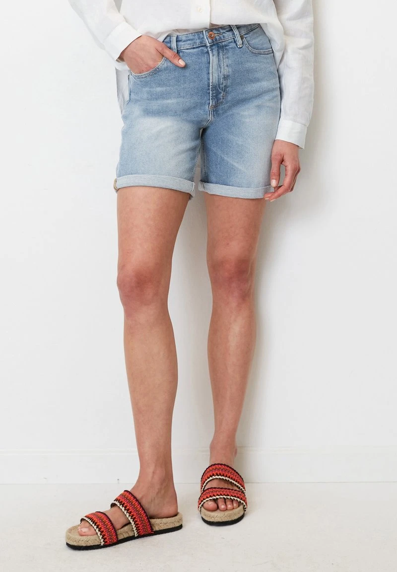 Marc O'Polo AUS-STRETCH - Jeans Shorts - Mid Blue Wash 1 Marc O'Polo AUS-STRETCH - Jeans Shorts - Mid Blue Wash