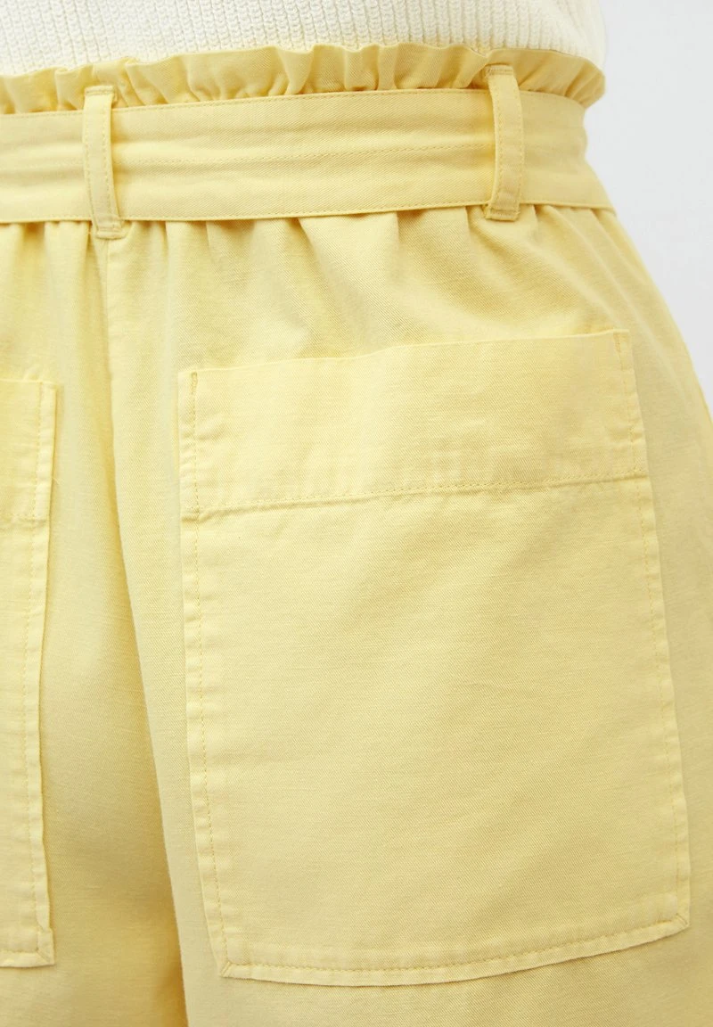 Marc O'Polo PAPERBAG STYLE, WIDE LEG - Shorts - Lemon Sorbet 6 Marc O'Polo PAPERBAG STYLE, WIDE LEG - Shorts - Lemon Sorbet – Bild 6