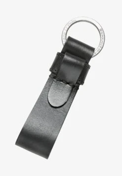 Marc O'Polo Schlüsselanhänger - Black 9 Marc O'Polo Schlüsselanhänger - Black -Mode Familie 3a37f1817e684b1799ac01f8db83ba2d 1