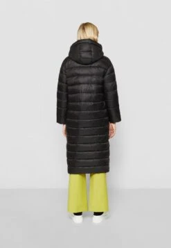 Marc O'Polo PATCHED POCKETS DETACHABLE HOOD - Wintermantel - Black 8 Marc O'Polo PATCHED POCKETS DETACHABLE HOOD - Wintermantel - Black -Mode Familie 3c5caf8003b94d51a6c47b13ddfbe5cd