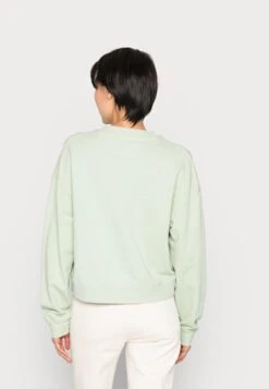 Marc O'Polo ROUND NECK - Sweatshirt - Dried Mint -Mode Familie 3f2dcb50f7a14d62bae05d42ff02ad5f