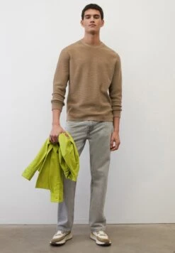 Marc O'Polo RUNDHALS REGULAR - Strickpullover - Nutshell 10 Marc O'Polo RUNDHALS REGULAR - Strickpullover - Nutshell -Mode Familie 427c1b43c0db4b51a0e79e855f59a470