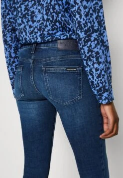 Marc O'Polo DENIM TROUSER LOW WAIST REGULAR LENGTH - Jeans Skinny Fit - Multi/blackish Dark Blue 11 Marc O'Polo DENIM TROUSER LOW WAIST REGULAR LENGTH - Jeans Skinny Fit - Multi/blackish Dark Blue -Mode Familie 435a6dce0e4b47b1977e65621647e112