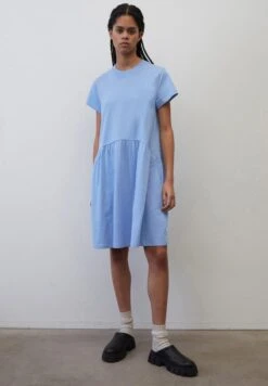 Marc O'Polo DENIM STIL LOOSE - Jerseykleid - Soft Sky Blue 9 Marc O'Polo DENIM STIL LOOSE - Jerseykleid - Soft Sky Blue -Mode Familie 4440a3dba08145f6b1a0c4e64ccf662f