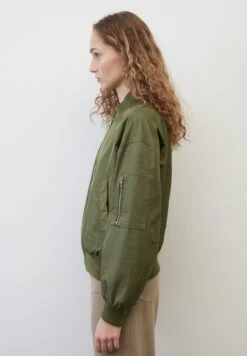 Marc O'Polo IM STIL REGULAR - Bomberjacke - Wild Olive -Mode Familie 45c7468ac4384bd280d3cfa9bae0886e