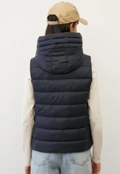 Marc O'Polo RECYCLED, FIXED, ZIP POCKETS, DRAWSTRING - Weste - Deep Blue Sea 8 Marc O'Polo RECYCLED, FIXED, ZIP POCKETS, DRAWSTRING - Weste - Deep Blue Sea -Mode Familie 45f615105418477ea9ca909de4cf244f