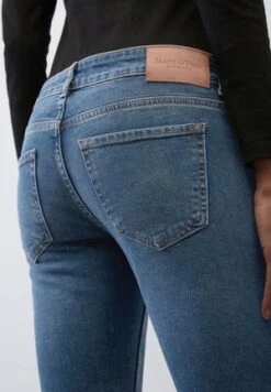 Marc O'Polo TROUSER MID WAIST REGULAR LENGTH - Jeans Skinny Fit - Play With Blue Wash 8 Marc O'Polo TROUSER MID WAIST REGULAR LENGTH - Jeans Skinny Fit - Play With Blue Wash -Mode Familie 4a21960c1c1546fa8640858b0c8c16c7 1