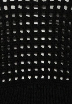 Marc O'Polo LONGSLEEVE CROPPED NET STRUCTURE - Strickpullover - Black 8 Marc O'Polo LONGSLEEVE CROPPED NET STRUCTURE - Strickpullover - Black -Mode Familie 4a6015547e694b85ab5d9a0b3c592c1a