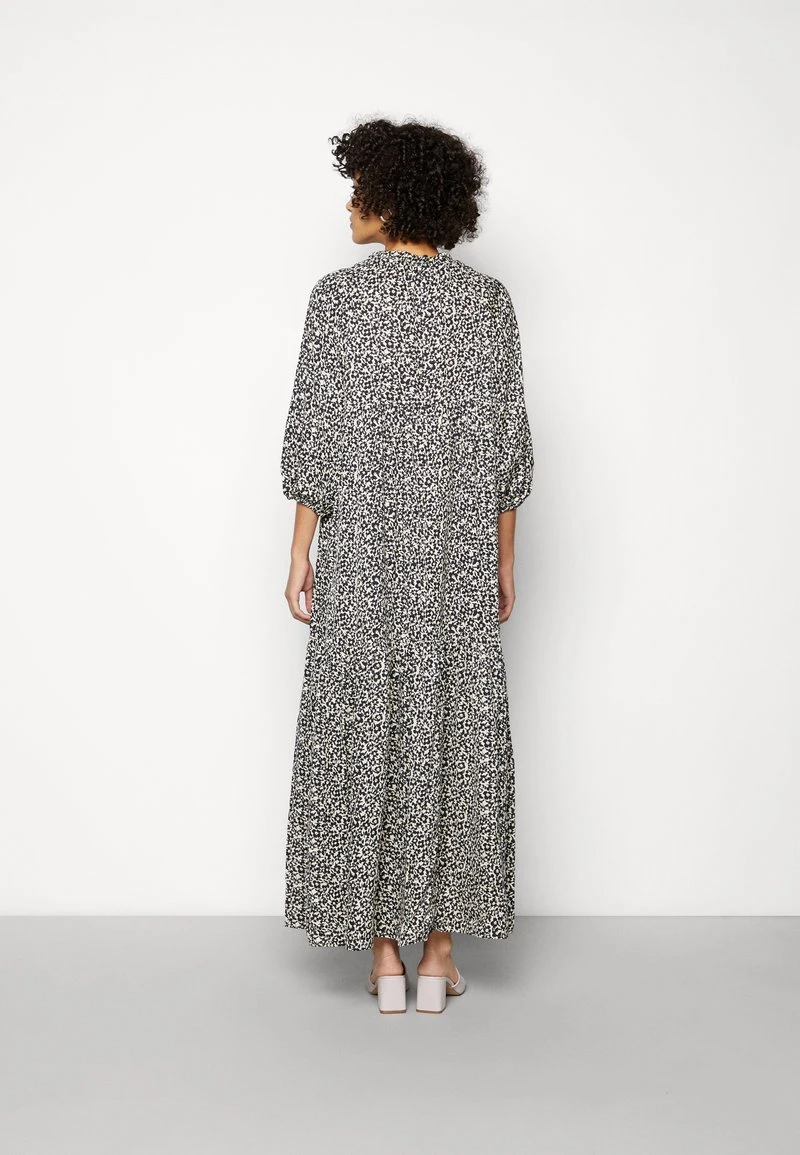 Marc O'Polo CAPSULE DRESS MAXI TIERED STYLE DETAILED NECKLINE SLEEVE - Maxikleid - Multi 3 Marc O'Polo CAPSULE DRESS MAXI TIERED STYLE DETAILED NECKLINE SLEEVE - Maxikleid - Multi – Bild 3