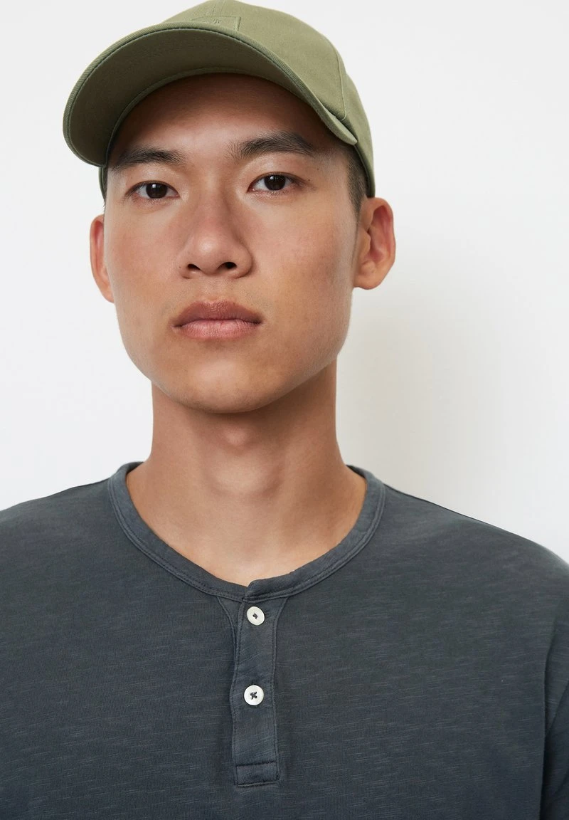 Marc O'Polo Henley Shaped In Softer Slub - T-Shirt Basic - Dark Navy 4 Marc O'Polo Henley Shaped In Softer Slub - T-Shirt Basic - Dark Navy – Bild 4