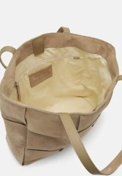 Marc O'Polo MEERI - Shopping Bag - Dusty Earth 8 Marc O'Polo MEERI - Shopping Bag - Dusty Earth -Mode Familie 5302ba14fc7940bdadc07388efb1ea7b