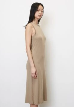 Marc O'Polo SLEEVE LESS EASY FIT - Jerseykleid - Dusty Earth 9 Marc O'Polo SLEEVE LESS EASY FIT - Jerseykleid - Dusty Earth -Mode Familie 594457c98a19480cba18eb515fe616b1