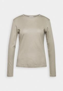 Marc O'Polo LONG SLEEVE - Langarmshirt - Chalky Sand 11 Marc O'Polo LONG SLEEVE - Langarmshirt - Chalky Sand -Mode Familie 59a42d9913994b2485adf5fefe6ca55d