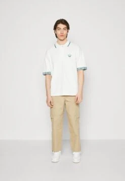 Marc O'Polo DENIM SHORT SLEEVE BUTTON PLACKET TIPPING WORDING CUFF - Poloshirt - Egg White 7 Marc O'Polo DENIM SHORT SLEEVE BUTTON PLACKET TIPPING WORDING CUFF - Poloshirt - Egg White -Mode Familie 5c5eb646c7b8478cbe6dd1b8bbd9bb0e