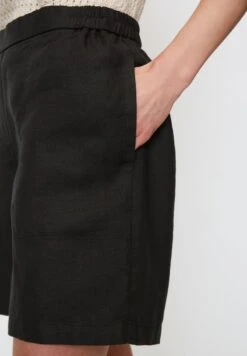 Marc O'Polo HIGH WAISTMIT TEIL-ELASTISCHEM BUND - Shorts - Black 10 Marc O'Polo HIGH WAISTMIT TEIL-ELASTISCHEM BUND - Shorts - Black -Mode Familie 5d3099ca27614755bcaf40339cd105c0