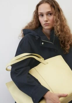 Marc O'Polo SHOPPER AUS GENARBTEM - Shopping Bag - Pale Sunflower