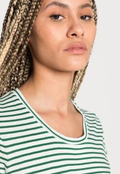 Marc O'Polo DENIM SHORT SLEEVE FINE DYE STRIPE - T-Shirt Print - Multi/tender Buds 10 Marc O'Polo DENIM SHORT SLEEVE FINE DYE STRIPE - T-Shirt Print - Multi/tender Buds -Mode Familie 5f9805757107453d88983ec20fd6d20f