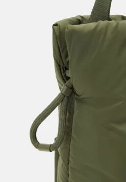 Marc O'Polo KIELA - Umhängetasche - Wild Olive 10 Marc O'Polo KIELA - Umhängetasche - Wild Olive -Mode Familie 62f050e885f442e8ab0eb0ba13f7d9b3