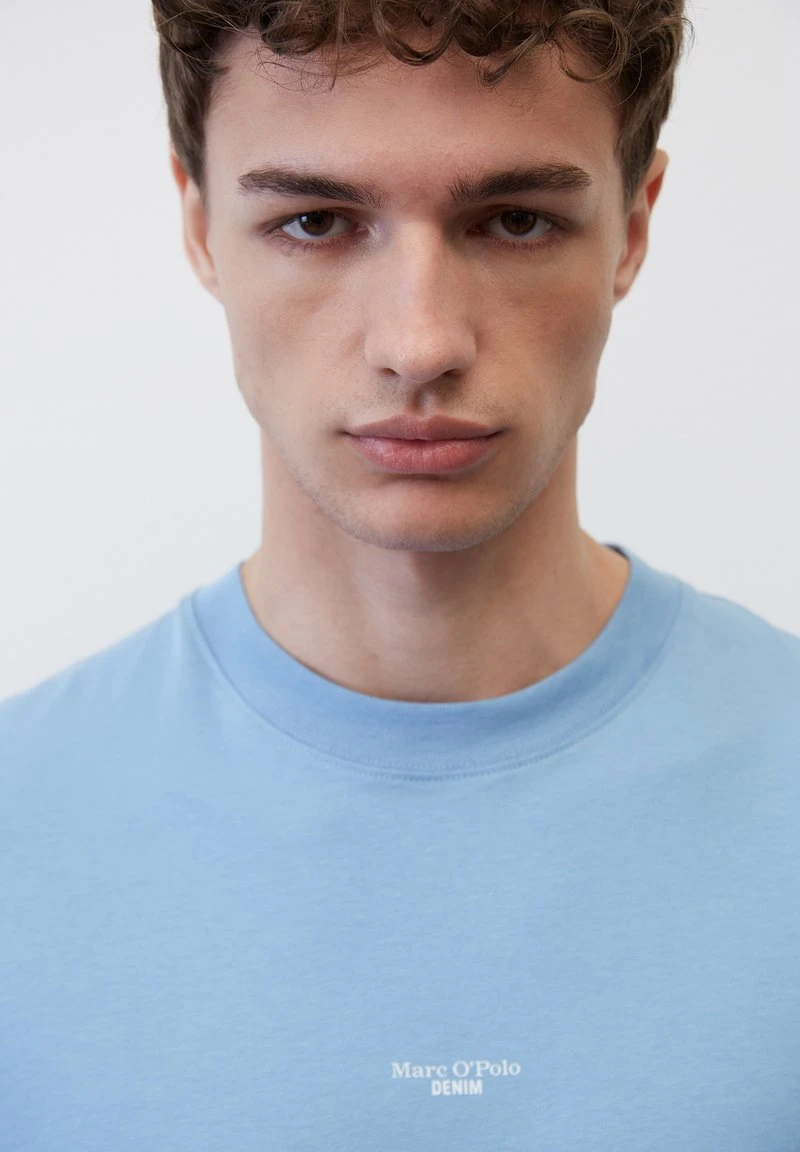 Marc O'Polo DENIM AUS SOFTER - T-Shirt Basic - Blue Clay 4 Marc O'Polo DENIM AUS SOFTER - T-Shirt Basic - Blue Clay – Bild 4