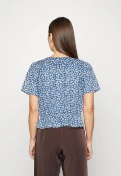 Marc O'Polo DENIM SHORT SLEEVE ROUND NECK - Bluse - Mediterranean Blue 8 Marc O'Polo DENIM SHORT SLEEVE ROUND NECK - Bluse - Mediterranean Blue -Mode Familie 63a533eb7519436d9e7b02334233a0e9