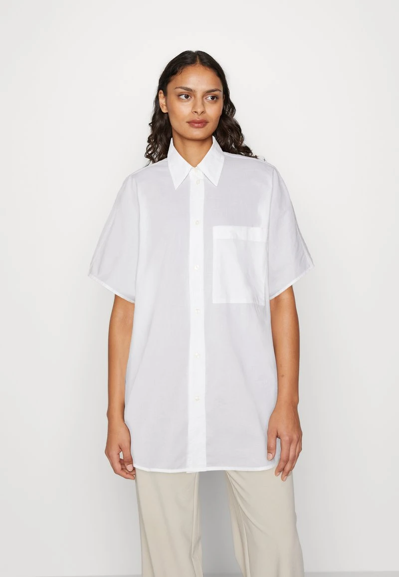 Marc O'Polo LONG SHAPE KENT COLLAR PATCHED POCKET SIDE SLITS - Hemdbluse - White 1 Marc O'Polo LONG SHAPE KENT COLLAR PATCHED POCKET SIDE SLITS - Hemdbluse - White