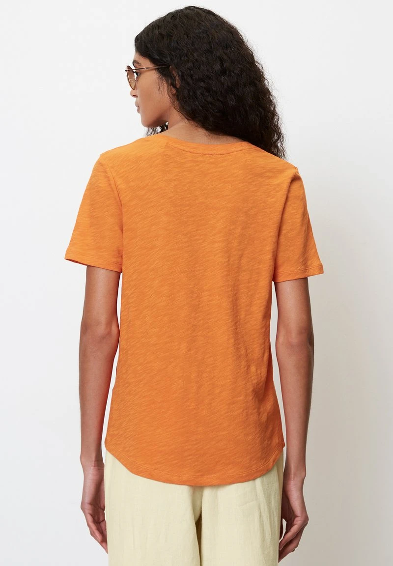 Marc O'Polo V-NECK REGULAR - T-Shirt Basic - Marigold Orange 3 Marc O'Polo V-NECK REGULAR - T-Shirt Basic - Marigold Orange – Bild 3