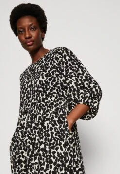 Marc O'Polo DRESS VOLUMINOUS ARM GATHERINGS MIDI LENGTH - Freizeitkleid - Multi/black -Mode Familie 729869bedac1499b8a96424df43c58ae