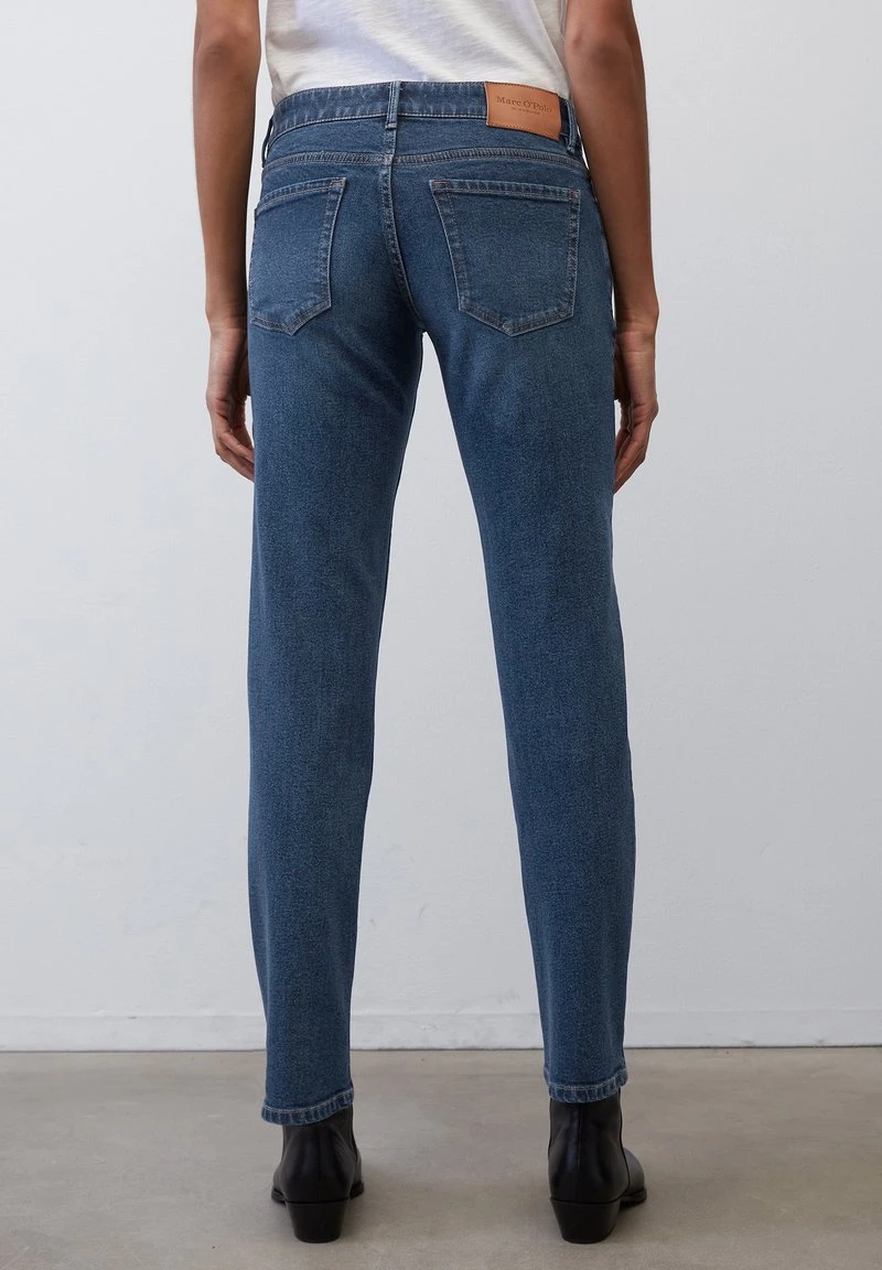 Marc O'Polo MODELL ALBY AUS STRETCH - Jeans Straight Leg - Authentic Mid Blue Wash 4 Marc O'Polo MODELL ALBY AUS STRETCH - Jeans Straight Leg - Authentic Mid Blue Wash – Bild 4