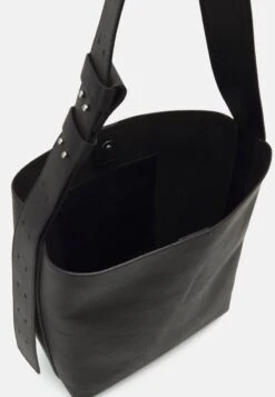 Marc O'Polo MOD. TARY - Umhängetasche - Black 8 Marc O'Polo MOD. TARY - Umhängetasche - Black -Mode Familie 7bdd0cc04dda4ceaa709aec1a7bf399d