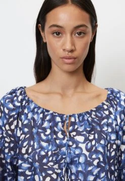 Marc O'Polo KURZES PRINT-BLUMEN AUS CRISPY-VOILE - Freizeitkleid - Multi Indigo 9 Marc O'Polo KURZES PRINT-BLUMEN AUS CRISPY-VOILE - Freizeitkleid - Multi Indigo -Mode Familie 80478c51f50e47058ebcdf23b18ec3c4