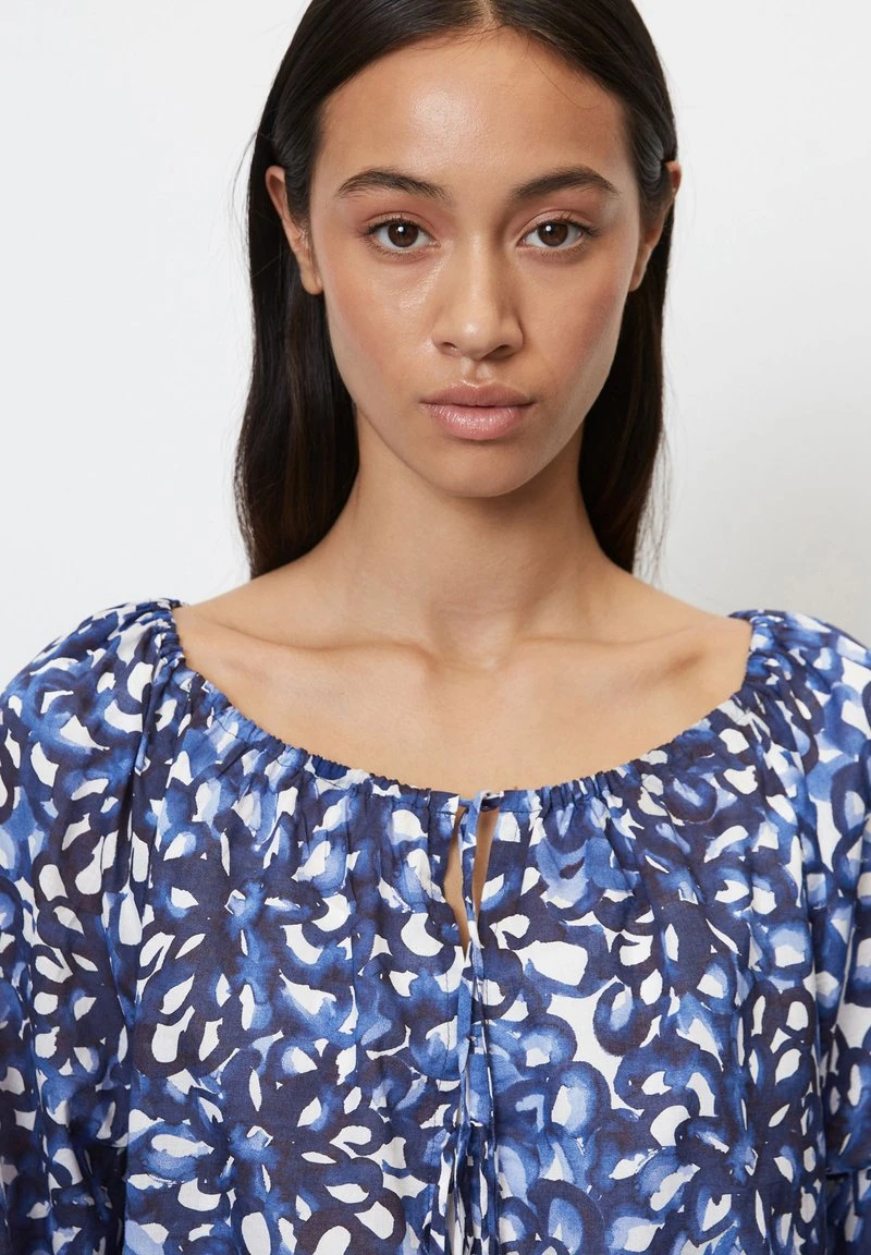 Marc O'Polo KURZES PRINT-BLUMEN AUS CRISPY-VOILE - Freizeitkleid - Multi Indigo 4 Marc O'Polo KURZES PRINT-BLUMEN AUS CRISPY-VOILE - Freizeitkleid - Multi Indigo – Bild 4